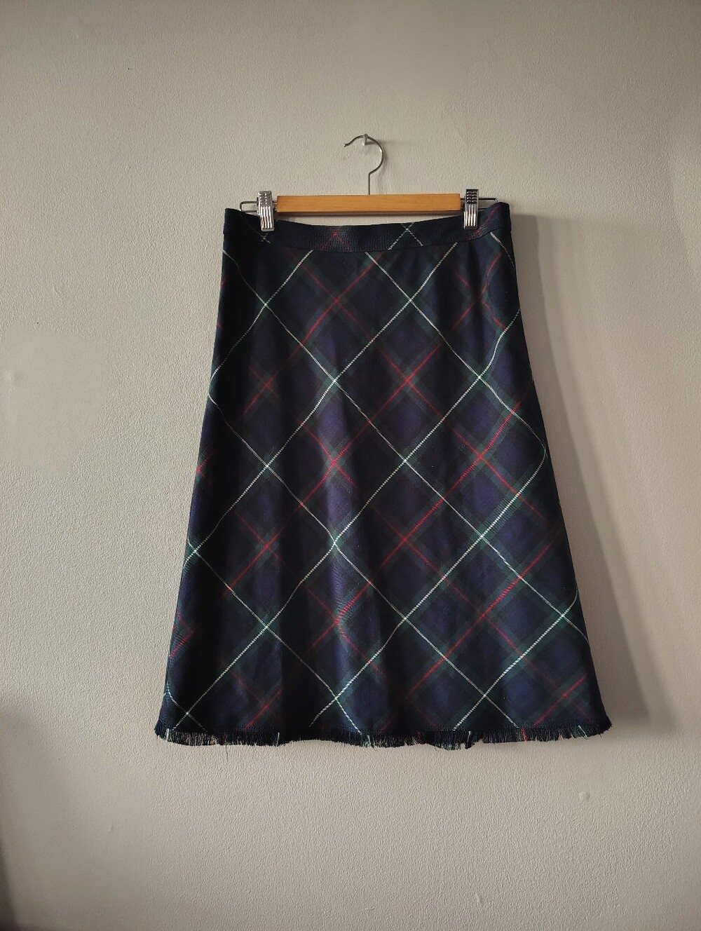 Liz Claiborne Navy Plaid A-Line Skirt With Fringe